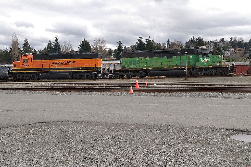 BNSF 2727